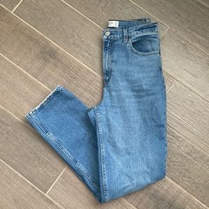 Ultra High Rise 90s Straight Jean